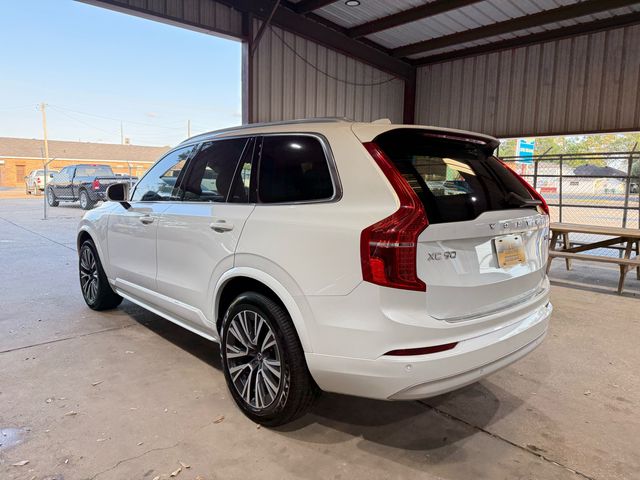 2022 Volvo XC90 Momentum