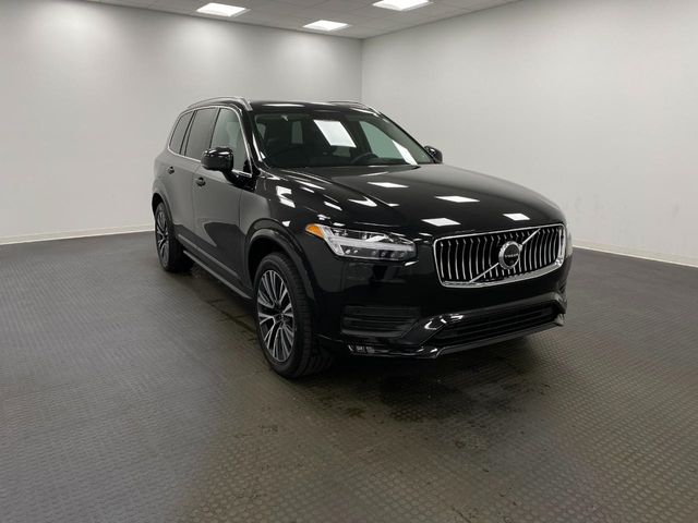 2022 Volvo XC90 Momentum