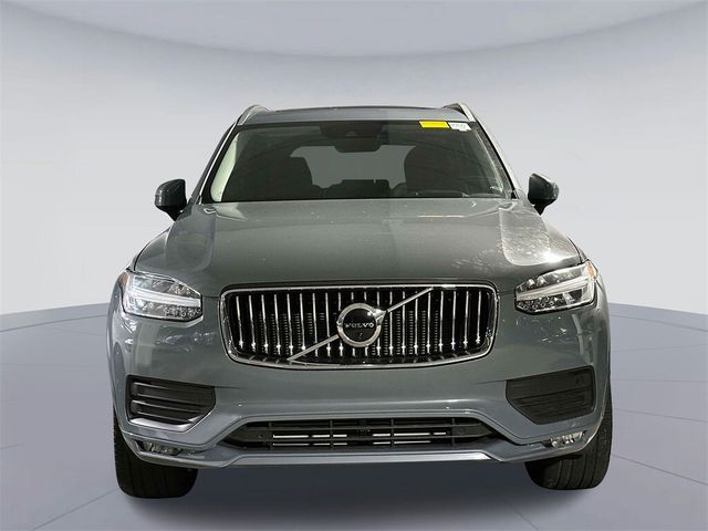 2022 Volvo XC90 Momentum