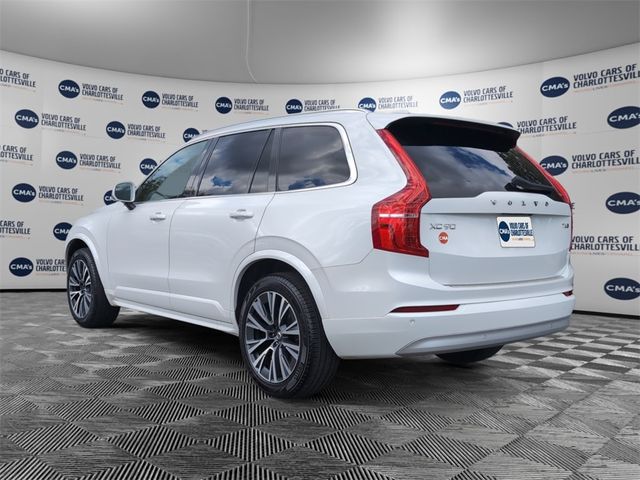 2022 Volvo XC90 Momentum