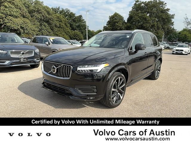 2022 Volvo XC90 Momentum