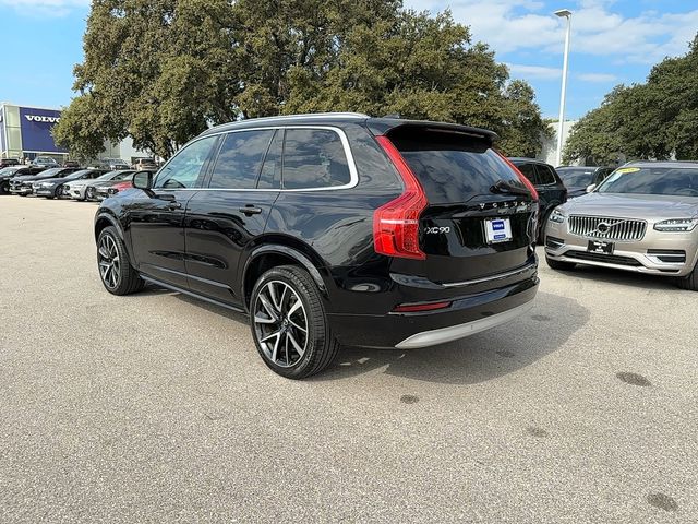 2022 Volvo XC90 Momentum