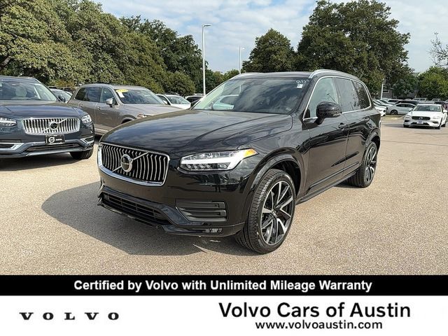 2022 Volvo XC90 Momentum