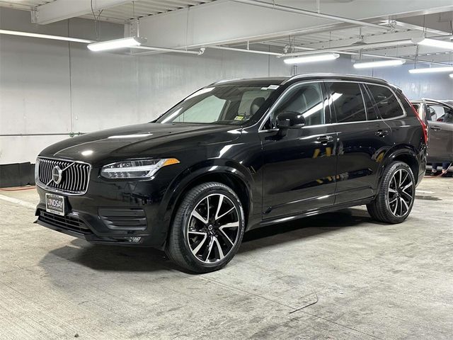 2022 Volvo XC90 Momentum