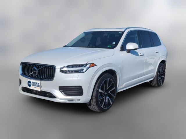 2022 Volvo XC90 Momentum