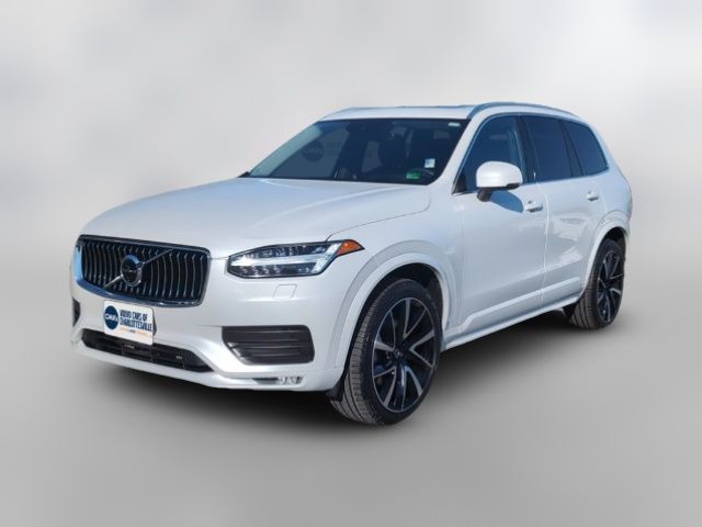 2022 Volvo XC90 Momentum