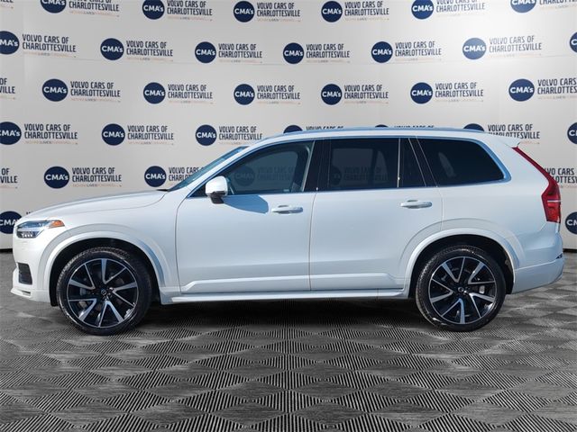 2022 Volvo XC90 Momentum