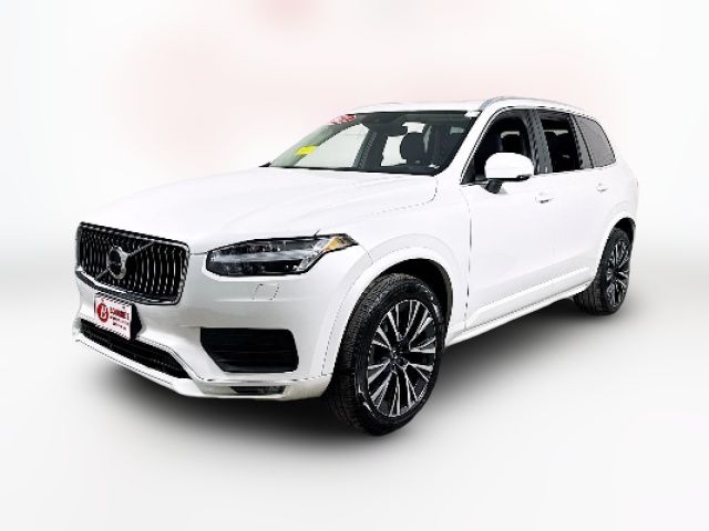 2022 Volvo XC90 Momentum