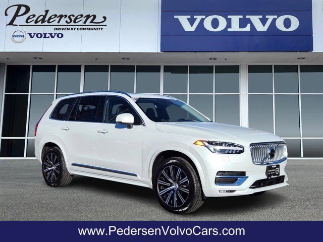 2022 Volvo XC90 Inscription