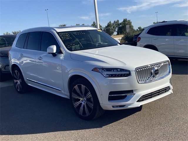 2022 Volvo XC90 Inscription