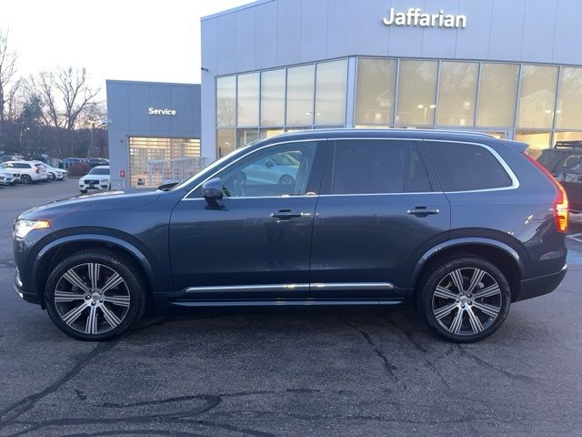 2022 Volvo XC90 Inscription