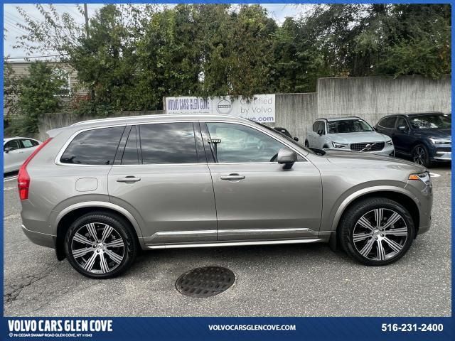 2022 Volvo XC90 Inscription