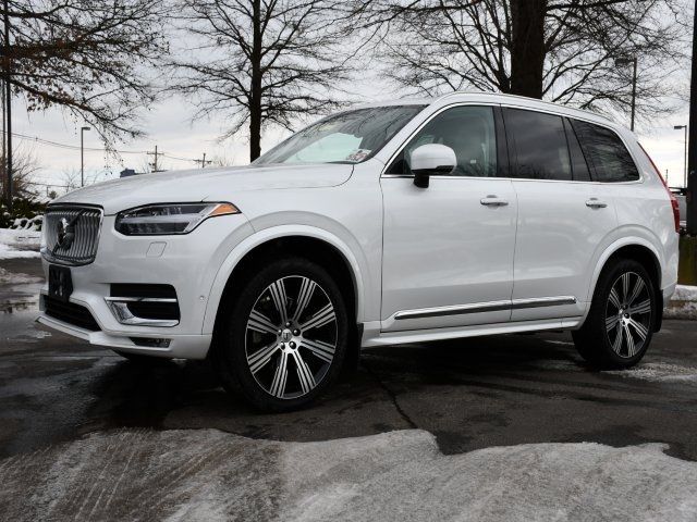 2022 Volvo XC90 Inscription