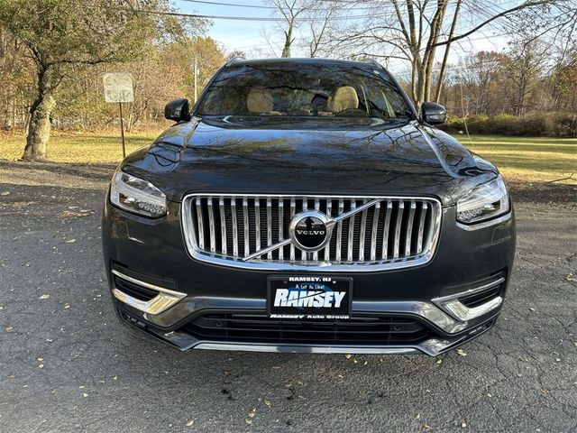 2022 Volvo XC90 Inscription