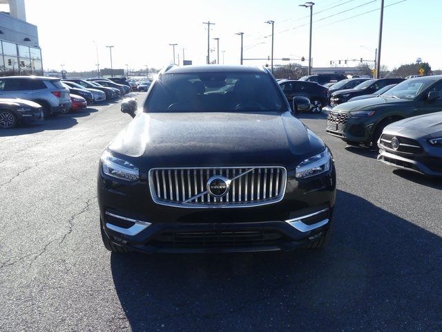 2022 Volvo XC90 Inscription