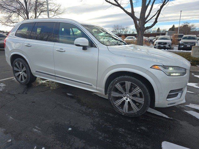 2022 Volvo XC90 Inscription