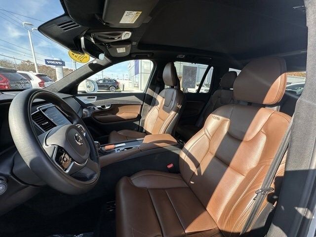 2022 Volvo XC90 Inscription