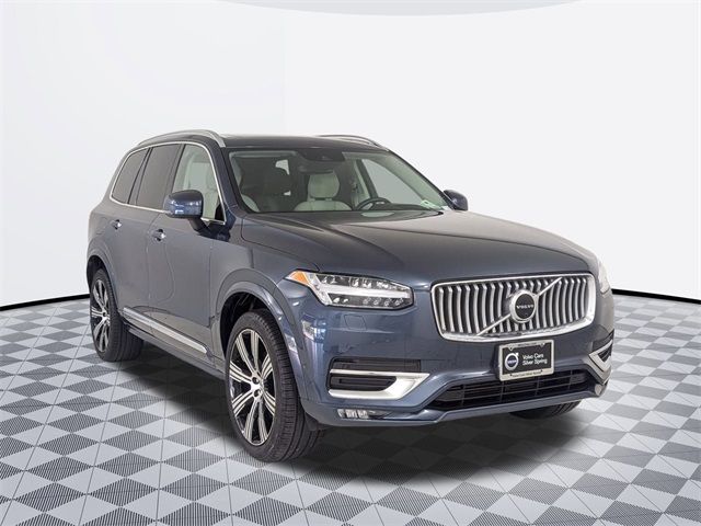 2022 Volvo XC90 Inscription