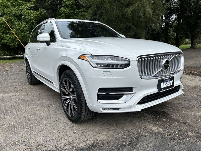 2022 Volvo XC90 Inscription