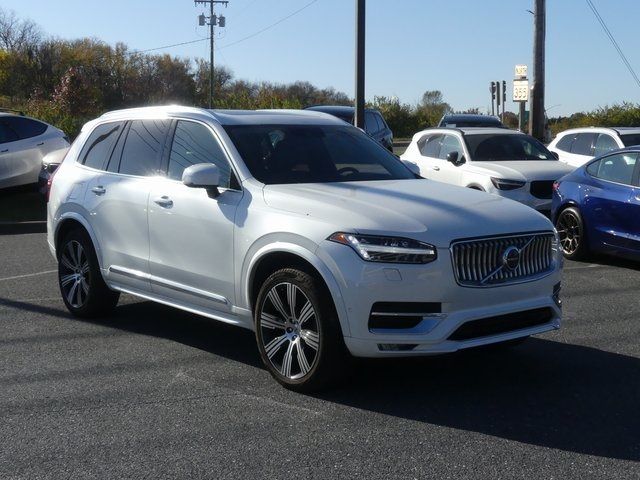 2022 Volvo XC90 Inscription