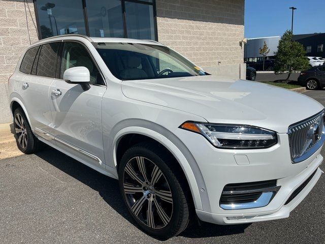 2022 Volvo XC90 Inscription