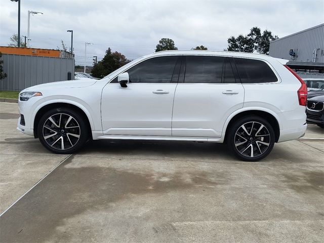 2022 Volvo XC90 Momentum