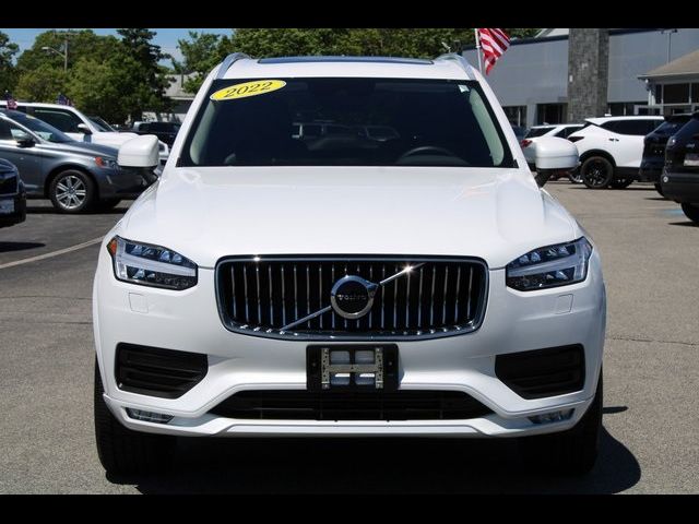 2022 Volvo XC90 Momentum