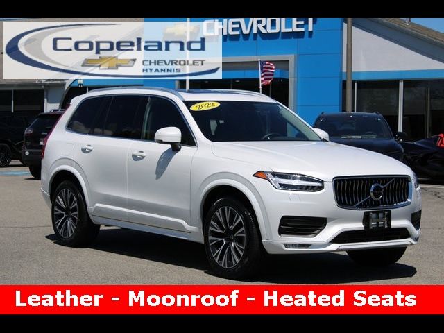 2022 Volvo XC90 Momentum