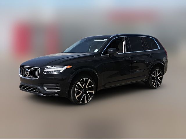 2022 Volvo XC90 Momentum