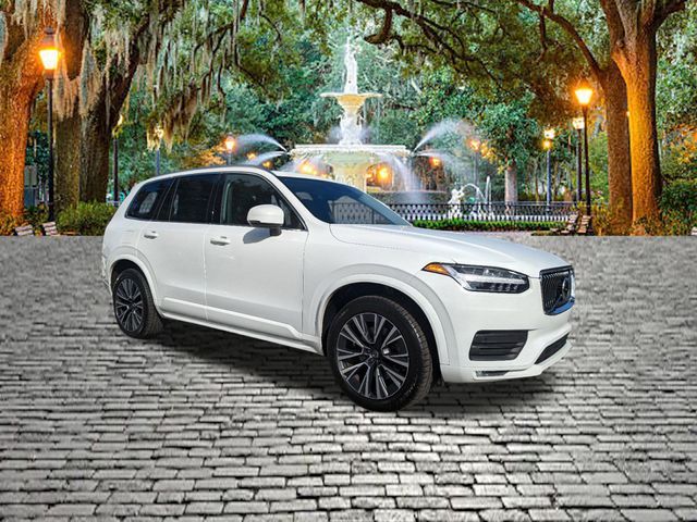 2022 Volvo XC90 Momentum