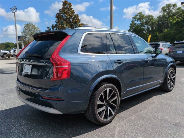 2022 Volvo XC90 Momentum