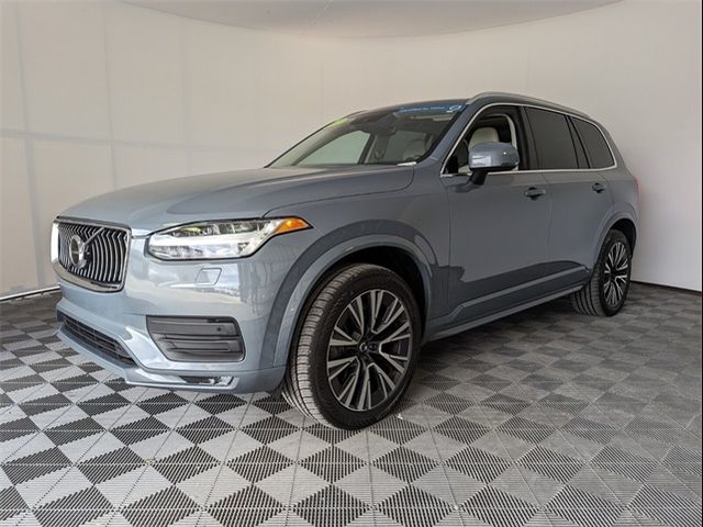 2022 Volvo XC90 Momentum