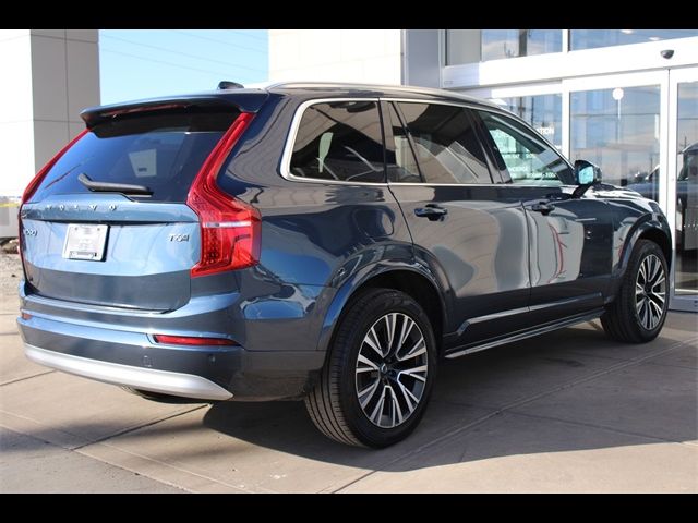 2022 Volvo XC90 Momentum