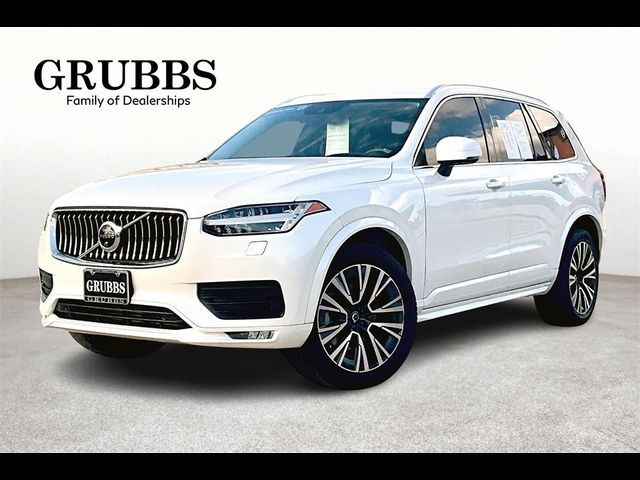 2022 Volvo XC90 Momentum