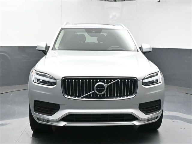 2022 Volvo XC90 Momentum