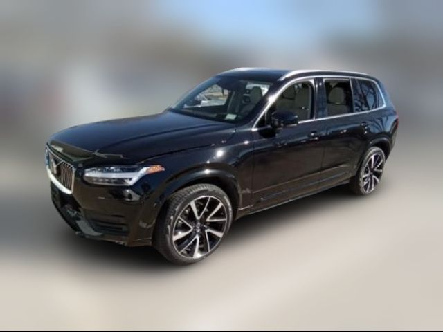 2022 Volvo XC90 Momentum