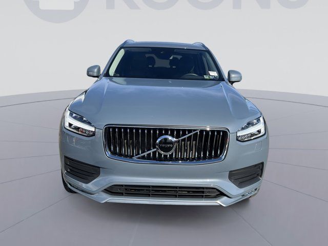 2022 Volvo XC90 Momentum