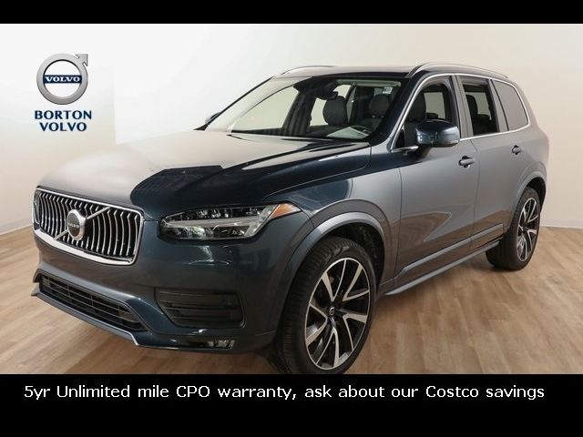 2022 Volvo XC90 Momentum