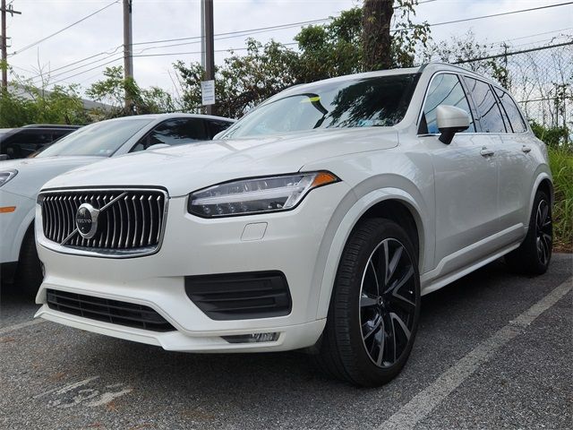 2022 Volvo XC90 Momentum