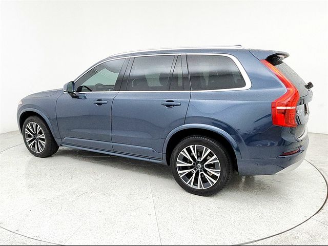 2022 Volvo XC90 Momentum