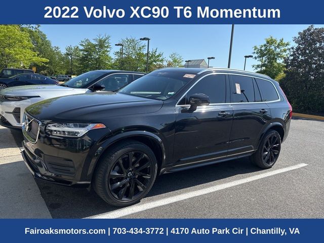 2022 Volvo XC90 Momentum