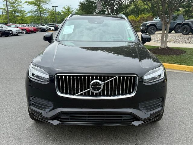2022 Volvo XC90 Momentum