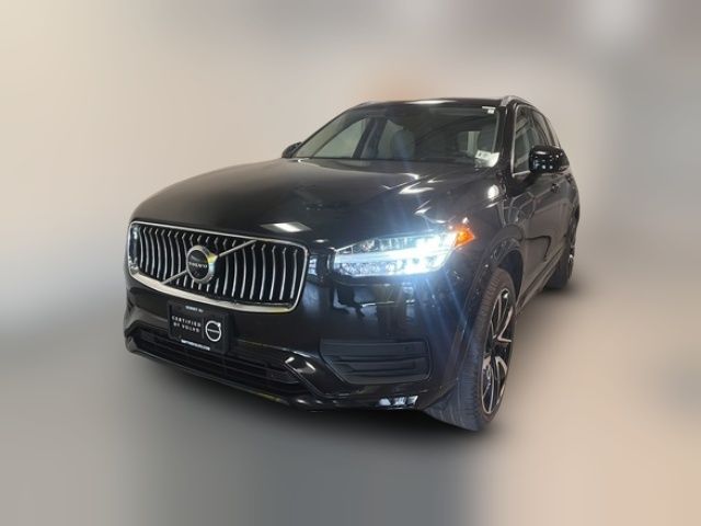 2022 Volvo XC90 Momentum