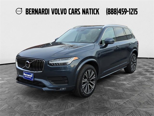 2022 Volvo XC90 Momentum