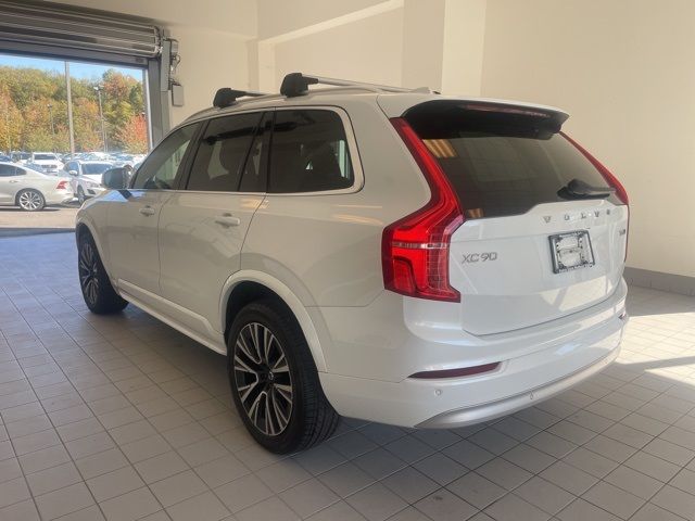 2022 Volvo XC90 Momentum