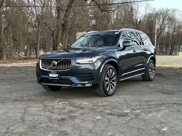 2022 Volvo XC90 Momentum