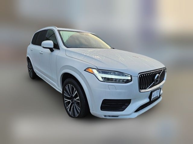 2022 Volvo XC90 Momentum