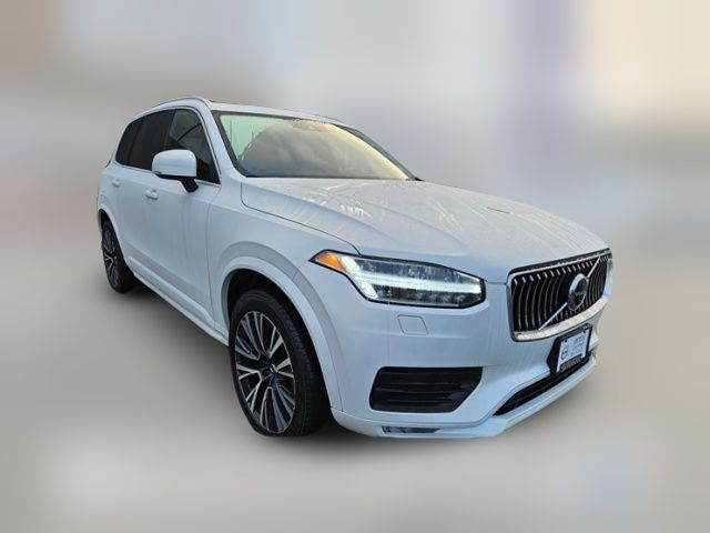 2022 Volvo XC90 Momentum