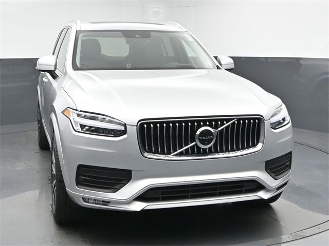 2022 Volvo XC90 Momentum