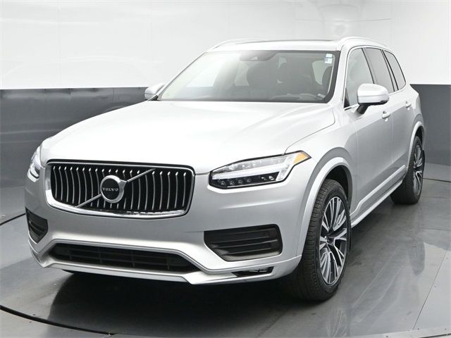 2022 Volvo XC90 Momentum